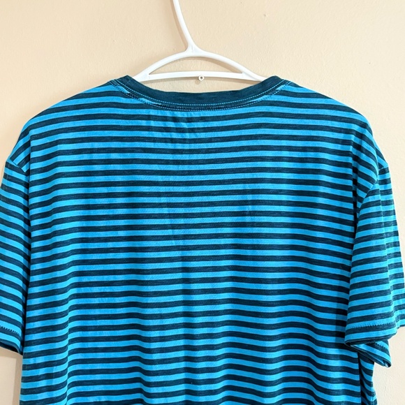 3/$10⚡️American Eagle Vibrant Blue & Navy Striped Cotton T-Shirt w Pocket - Picture 10 of 13